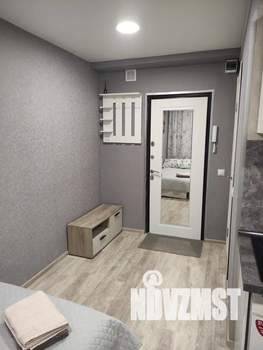 Студия квартира, посуточно, 14м2, 1/5 этаж
