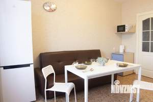 1-к квартира, посуточно, 50м2, 1/1 этаж