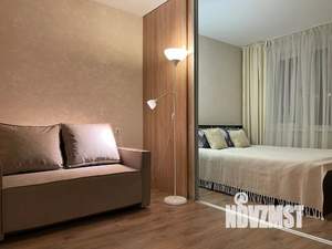 Студия квартира, посуточно, 38м2, 3/25 этаж
