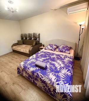 1-к квартира, посуточно, 38м2, 12/23 этаж