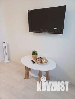 1-к квартира, посуточно, 42м2, 7/10 этаж