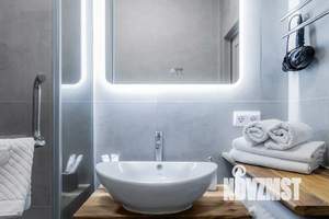 Студия квартира, посуточно, 38м2, 3/12 этаж