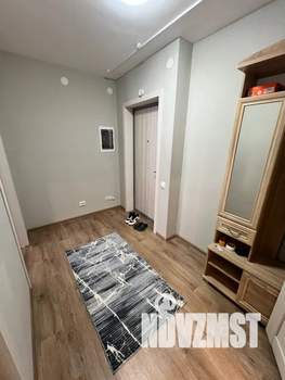 1-к квартира, посуточно, 42м2, 1/18 этаж