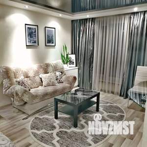 1-к квартира, посуточно, 35м2, 4/7 этаж