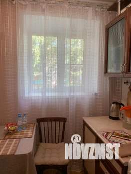 1-к квартира, посуточно, 29м2, 2/5 этаж