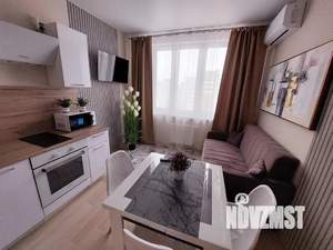 1-к квартира, посуточно, 37м2, 17/25 этаж