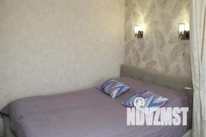 1-к квартира, посуточно, 42м2, 4/10 этаж