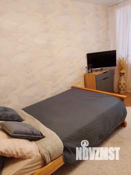 1-к квартира, посуточно, 40м2, 4/9 этаж