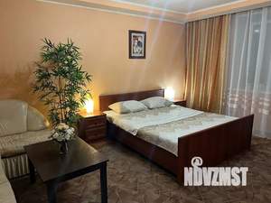 1-к квартира, посуточно, 38м2, 6/9 этаж