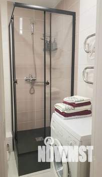 Студия квартира, посуточно, 28м2, 5/18 этаж