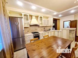 3-к квартира, на длительный срок, 125м2, 3/4 этаж