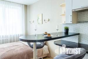 Студия квартира, посуточно, 28м2, 6/25 этаж