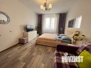 1-к квартира, посуточно, 43м2, 4/10 этаж