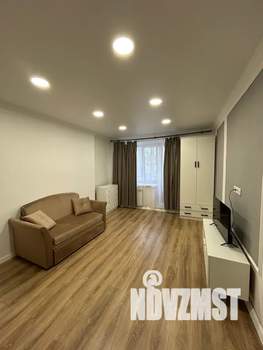 1-к квартира, посуточно, 35м2, 3/9 этаж