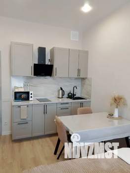 Студия квартира, посуточно, 30м2, 5/8 этаж