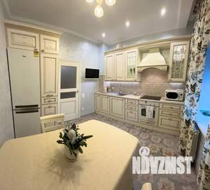 2-к квартира, посуточно, 80м2, 3/6 этаж