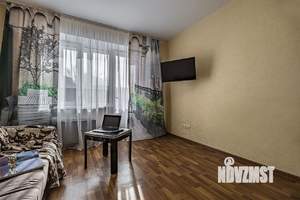 1-к квартира, посуточно, 40м2, 4/10 этаж