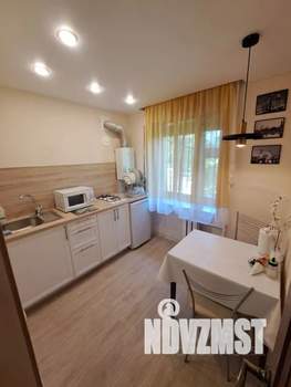 1-к квартира, посуточно, 32м2, 2/5 этаж