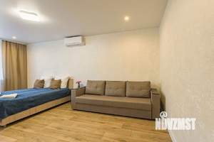 1-к квартира, посуточно, 35м2, 4/9 этаж