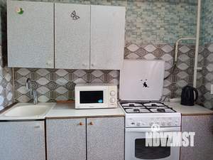 1-к квартира, посуточно, 49м2, 2/10 этаж