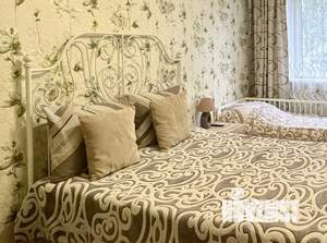 2-к квартира, посуточно, 47м2, 1/1 этаж