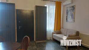 Студия квартира, посуточно, 32м2, 1/4 этаж