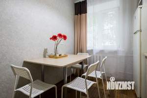 1-к квартира, посуточно, 45м2, 1/9 этаж