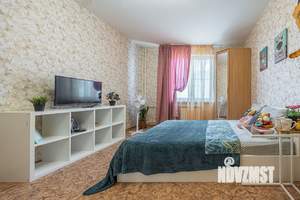 1-к квартира, посуточно, 32м2, 7/10 этаж