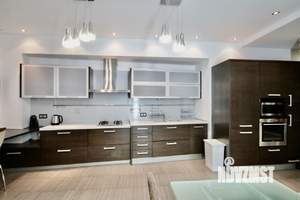 4-к квартира, на длительный срок, 160м2, 4/9 этаж