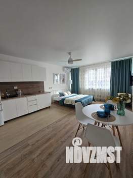 Студия квартира, посуточно, 27м2, 3/10 этаж