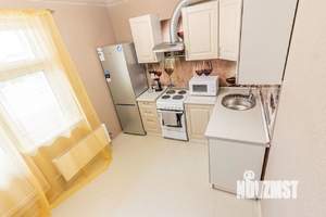 1-к квартира, посуточно, 43м2, 1/1 этаж