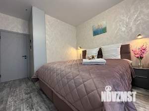 Студия квартира, посуточно, 37м2, 2/25 этаж