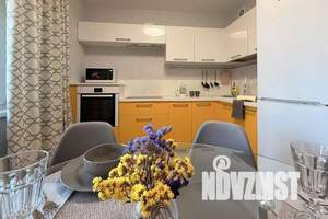 2-к квартира, посуточно, 60м2, 17/17 этаж