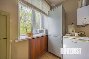 3-к квартира, посуточно, 43м2, 1/5 этаж