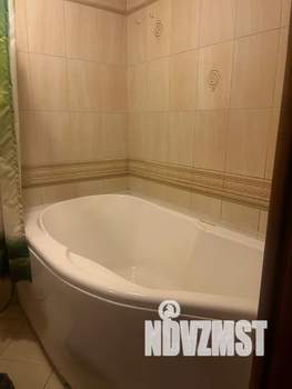 1-к квартира, посуточно, 62м2, 6/10 этаж