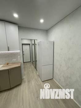 Студия квартира, посуточно, 27м2, 19/25 этаж