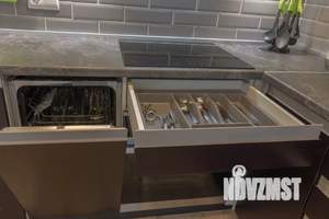 Студия квартира, посуточно, 35м2, 13/25 этаж