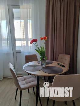 1-к квартира, посуточно, 42м2, 15/18 этаж