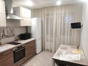 1-к квартира, посуточно, 46м2, 4/10 этаж