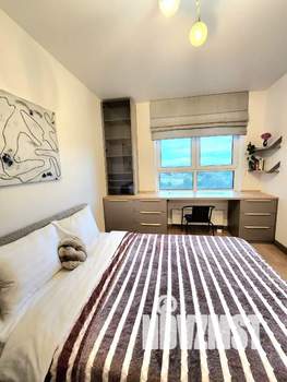 1-к квартира, посуточно, 40м2, 5/19 этаж