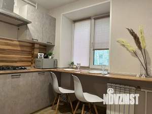 1-к квартира, посуточно, 40м2, 1/5 этаж