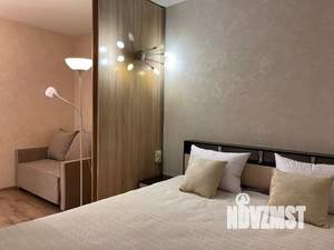 Студия квартира, посуточно, 38м2, 3/25 этаж