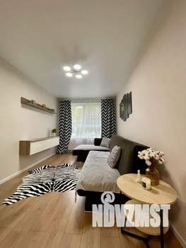 1-к квартира, посуточно, 38м2, 1/18 этаж