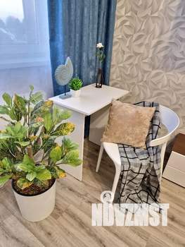 1-к квартира, посуточно, 45м2, 1/25 этаж