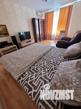 1-к квартира, посуточно, 57м2, 8/10 этаж