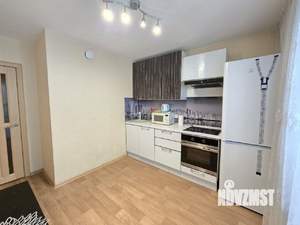 1-к квартира, посуточно, 35м2, 4/10 этаж