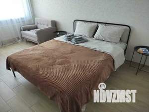 Студия квартира, посуточно, 27м2, 13/18 этаж