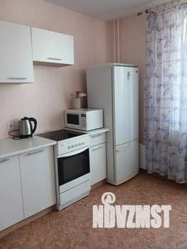 1-к квартира, посуточно, 34м2, 8/10 этаж
