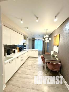 2-к квартира, посуточно, 65м2, 9/27 этаж