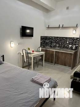 Студия квартира, посуточно, 25м2, 1/5 этаж